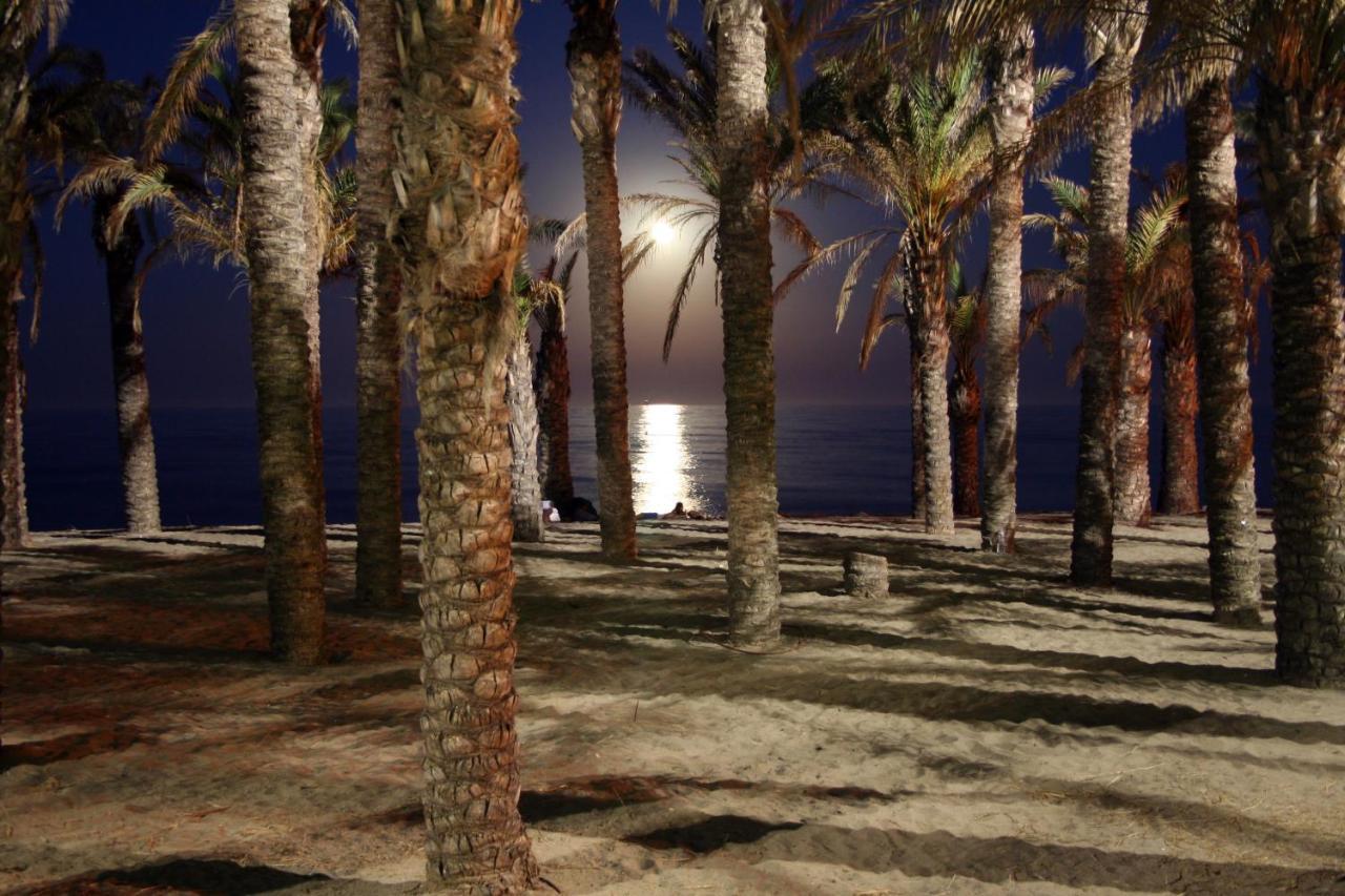 Mara'S Apartments Torremolinos La Mar - Beachfront Tiny House - Bajondillo Екстериор снимка