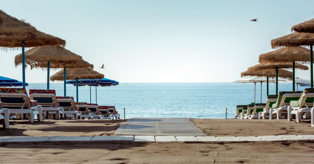 Mara'S Apartments Torremolinos La Mar - Beachfront Tiny House - Bajondillo Екстериор снимка